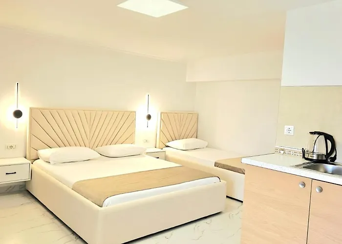 Konukevi Arileo Himarë