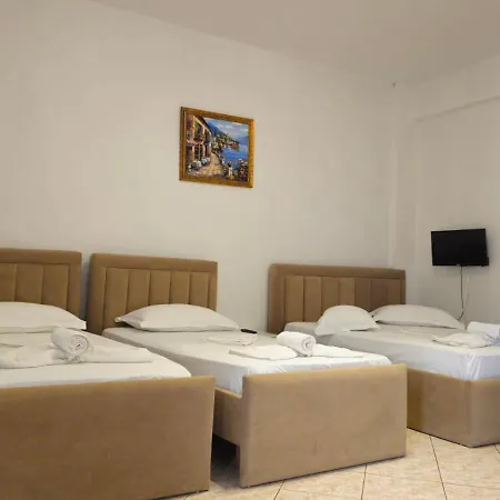 Guest house Arileo Himare