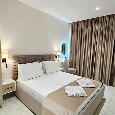 Arileo Guest house Himare